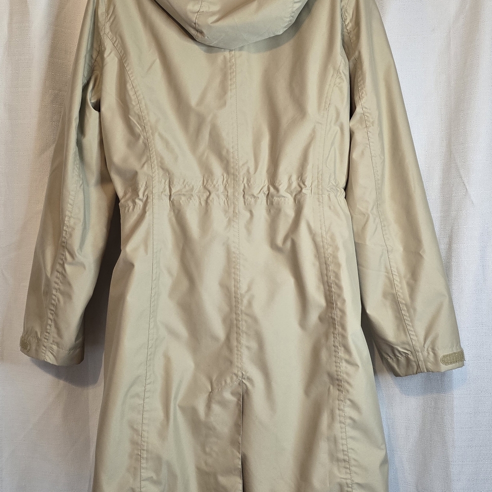 Classic Tan Trench Coat Size M With Hood Sinched Waist Fall - Picture 12 of 13